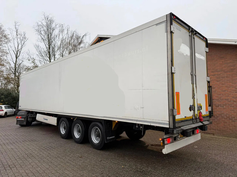 Krone SD Duoplex ISO Koffer, small damage legs + front, APK 06/2026 - Koffer Auflieger: das Bild 2 Krone SD Duoplex ISO Koffer, small damage legs + front, APK 06/2026 - Koffer Auflieger: das Bild 2