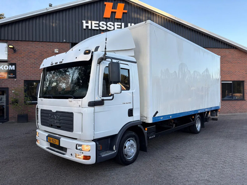 MAN TGL 8.240 Cargolift Laadklep NL Truck APK/TUV 02-2026 - Koffer LKW: das Bild 1 MAN TGL 8.240 Cargolift Laadklep NL Truck APK/TUV 02-2026 - Koffer LKW: das Bild 1