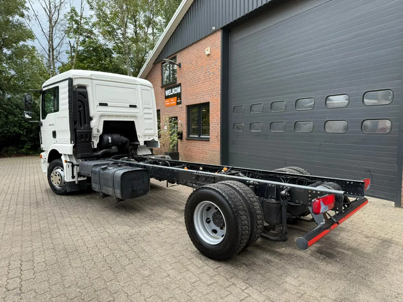 MAN TGM TGM 15.250 4X2 Chassis, Airco, 526.460 KM, Slaapcabine - Fahrgestell LKW: das Bild 2 MAN TGM TGM 15.250 4X2 Chassis, Airco, 526.460 KM, Slaapcabine - Fahrgestell LKW: das Bild 2