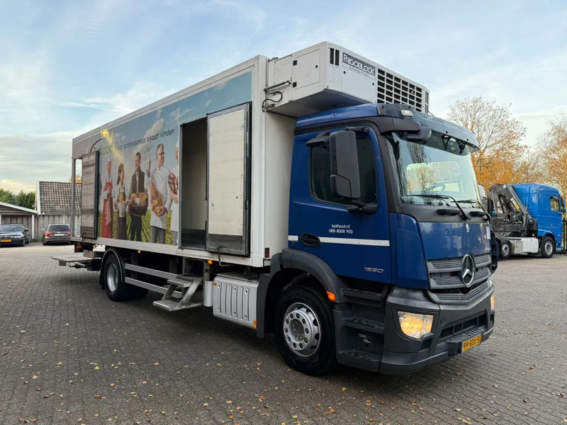 Mercedes-Benz Antos 1930 Frigoblock Dual temp 3 compartiments LBW AHK 319.640KM EURO 6 NL Truck! - Isotherm LKW: das Bild 2 Mercedes-Benz Antos 1930 Frigoblock Dual temp 3 compartiments LBW AHK 319.640KM EURO 6 NL Truck! - Isotherm LKW: das Bild 2
