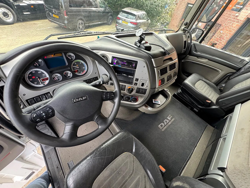 DAF XF 105.460 SSC Super Space 2x brandstof tank Retarder Xenon NL Truck - Sattelzugmaschine: das Bild 5 DAF XF 105.460 SSC Super Space 2x brandstof tank Retarder Xenon NL Truck - Sattelzugmaschine: das Bild 5