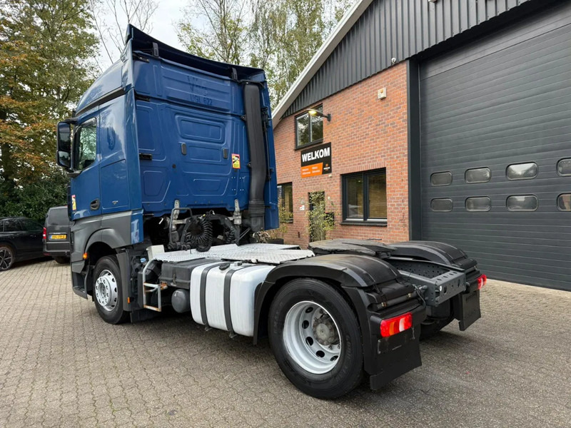 Mercedes-Benz Actros 1940 4x2 Streamspace Spoilers 663.325KM - Sattelzugmaschine: das Bild 3 Mercedes-Benz Actros 1940 4x2 Streamspace Spoilers 663.325KM - Sattelzugmaschine: das Bild 3