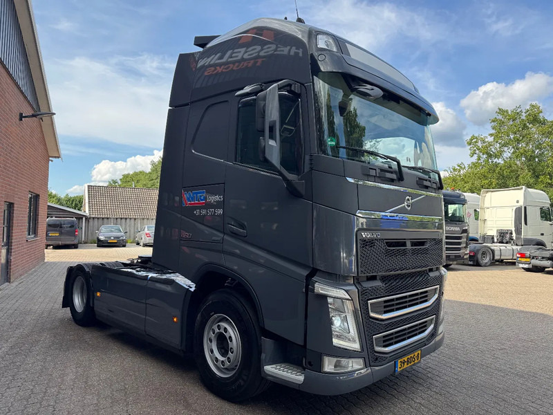 Volvo FH 460 Globetrotter XL I-Park Cool 2x tank VEB+ NL Truck - Sattelzugmaschine: das Bild 3 Volvo FH 460 Globetrotter XL I-Park Cool 2x tank VEB+ NL Truck - Sattelzugmaschine: das Bild 3