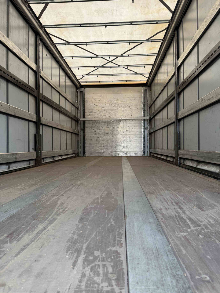 Kögel BDF System 7.450 mm, Heck Portaltüren, Farbe: weißaluminium - Planenaufbau: das Bild 2 Kögel BDF System 7.450 mm, Heck Portaltüren, Farbe: weißaluminium - Planenaufbau: das Bild 2