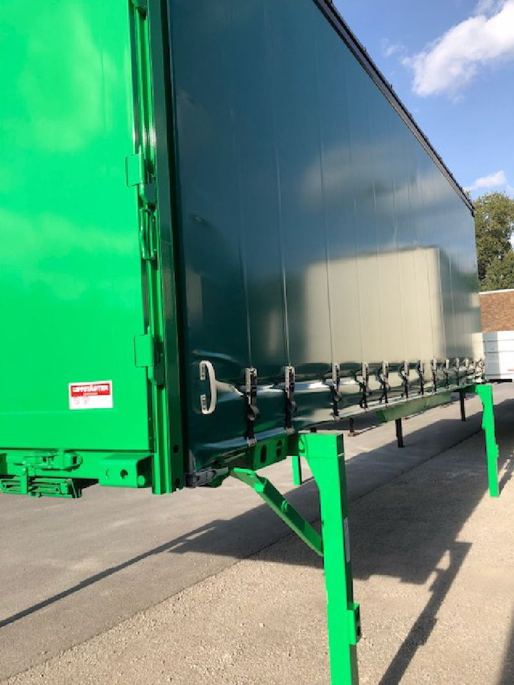 Kögel BDF-System, 7.450 mm lang - Planenaufbau: das Bild 2 Kögel BDF-System, 7.450 mm lang - Planenaufbau: das Bild 2