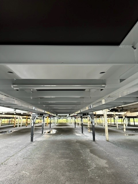 Krone BDF-System 7.450 mm lang, FABRIKNEU - Planenaufbau: das Bild 2 Krone BDF-System 7.450 mm lang, FABRIKNEU - Planenaufbau: das Bild 2