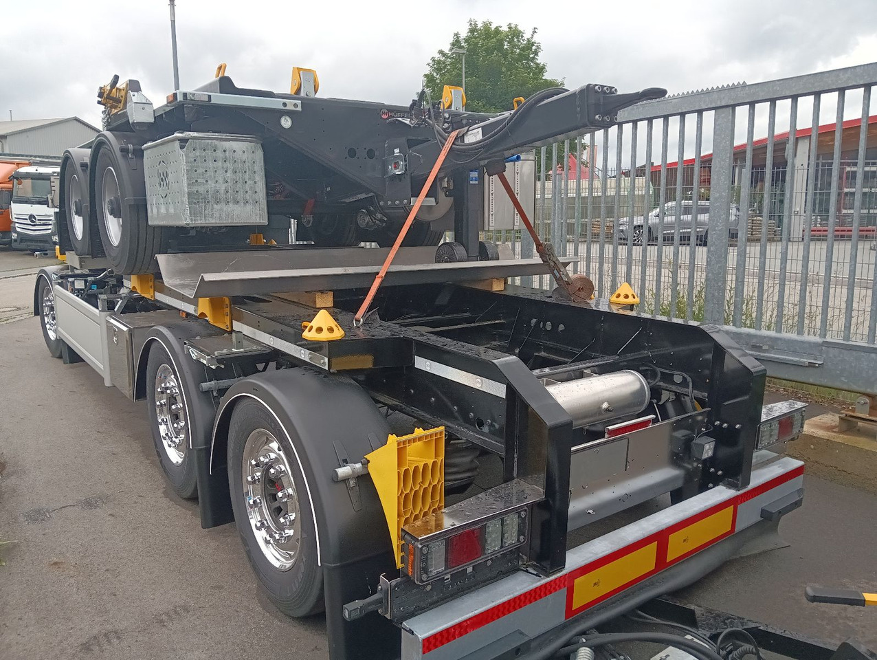 Hüffermann 3-A VARIO-CARRIER SAF NEU VERZINKT LiftAlufelgen - Abrollanhänger/ Absetzanhänger: das Bild 4 Hüffermann 3-A VARIO-CARRIER SAF NEU VERZINKT LiftAlufelgen - Abrollanhänger/ Absetzanhänger: das Bild 4