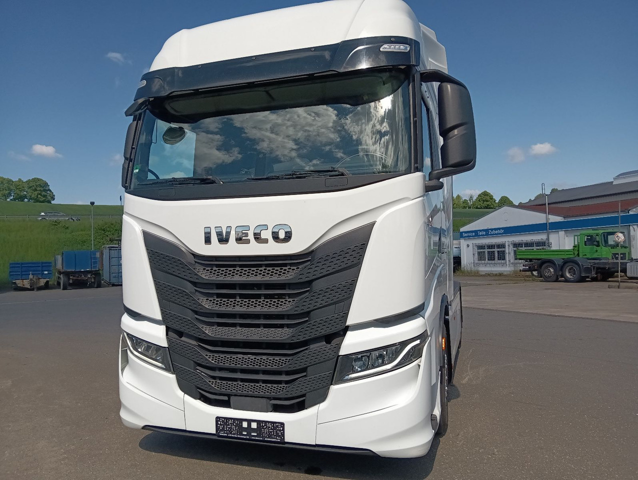 Iveco S-WAY AS440 P490 INTARDERSpoilerStandklima 2xTan - Sattelzugmaschine: das Bild 5 Iveco S-WAY AS440 P490 INTARDERSpoilerStandklima 2xTan - Sattelzugmaschine: das Bild 5