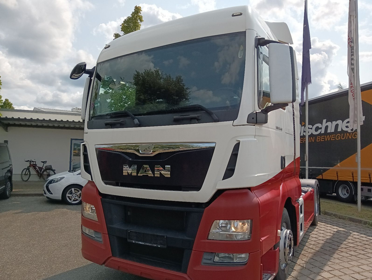 MAN TGX 18:440 BLS INTARDER Vollspoiler Reifen70-90% MAN TGX 18:440 BLS INTARDER Vollspoiler Reifen70-90% - Sattelzugmaschine: das Bild 1 MAN TGX 18:440 BLS INTARDER Vollspoiler Reifen70-90% MAN TGX 18:440 BLS INTARDER Vollspoiler Reifen70-90% - Sattelzugmaschine: das Bild 1