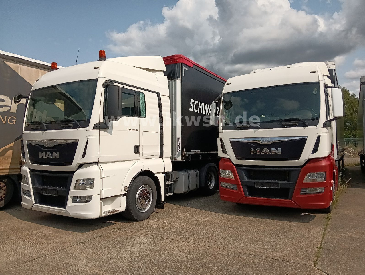 MAN TGX 18:440 FLT XLX 2xTank Klima Spoiler Kühlbox MAN TGX 18:440 FLT XLX 2xTank Klima Spoiler Kühlbox - Sattelzugmaschine: das Bild 4 MAN TGX 18:440 FLT XLX 2xTank Klima Spoiler Kühlbox MAN TGX 18:440 FLT XLX 2xTank Klima Spoiler Kühlbox - Sattelzugmaschine: das Bild 4