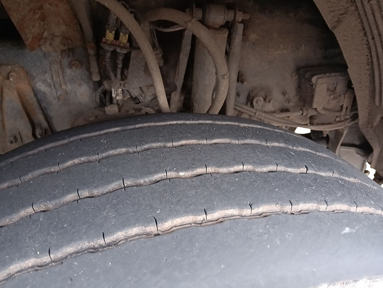 Volvo FH500 6x4R Globe RETARDER EPSILON M13Z FullOptio - Holztransporter, Autokran: das Bild 4 Volvo FH500 6x4R Globe RETARDER EPSILON M13Z FullOptio - Holztransporter, Autokran: das Bild 4