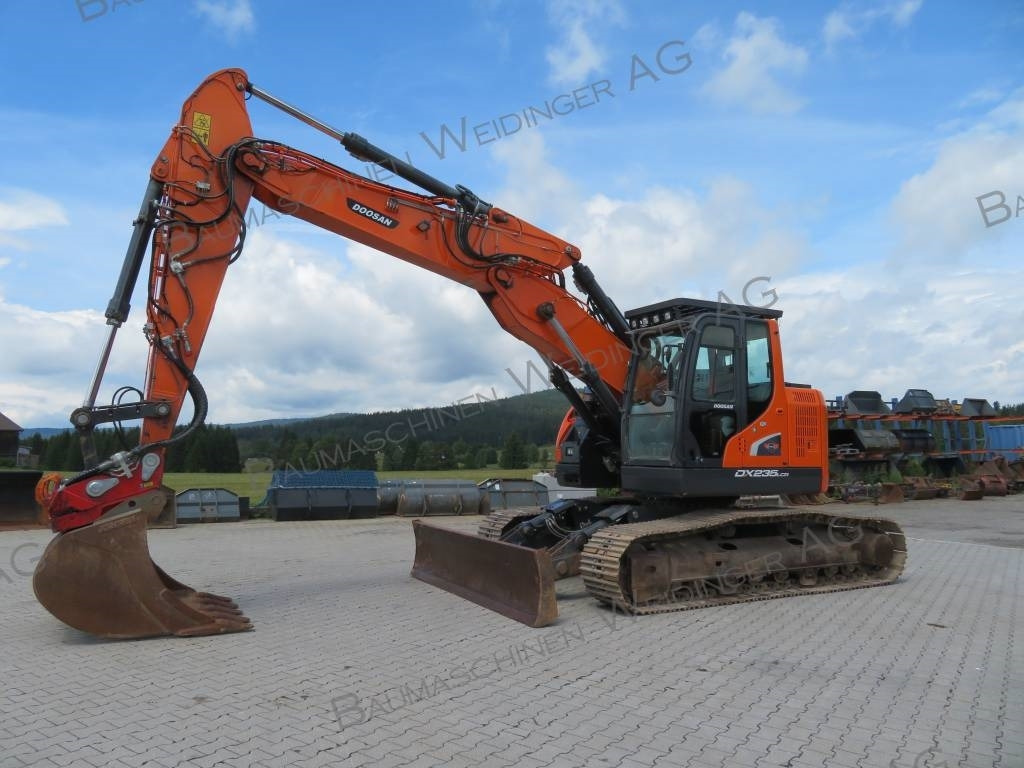 Doosan DX 235 LCR-5 - Kettenbagger: das Bild 1 Doosan DX 235 LCR-5 - Kettenbagger: das Bild 1