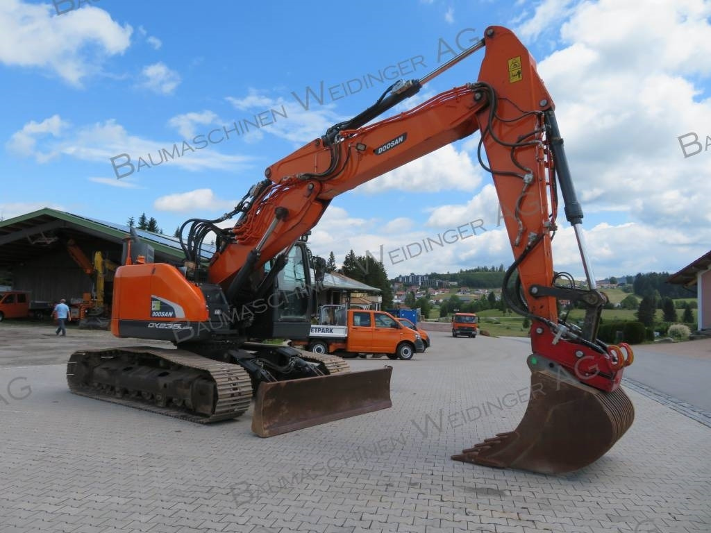 Doosan DX 235 LCR-5 - Kettenbagger: das Bild 2 Doosan DX 235 LCR-5 - Kettenbagger: das Bild 2