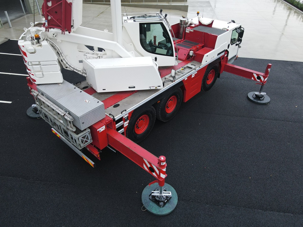 LIEBHERR LTM1060-3.1 - Excellent Condition and Full Remote - All-Terrain Kran: das Bild 4 LIEBHERR LTM1060-3.1 - Excellent Condition and Full Remote - All-Terrain Kran: das Bild 4