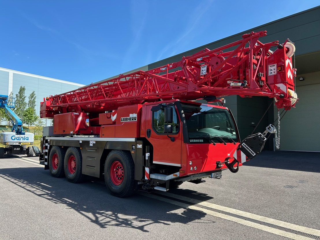 LIEBHERR LTM1060-3.1 with only 5,090 kms from New - All-Terrain Kran: das Bild 4 LIEBHERR LTM1060-3.1 with only 5,090 kms from New - All-Terrain Kran: das Bild 4