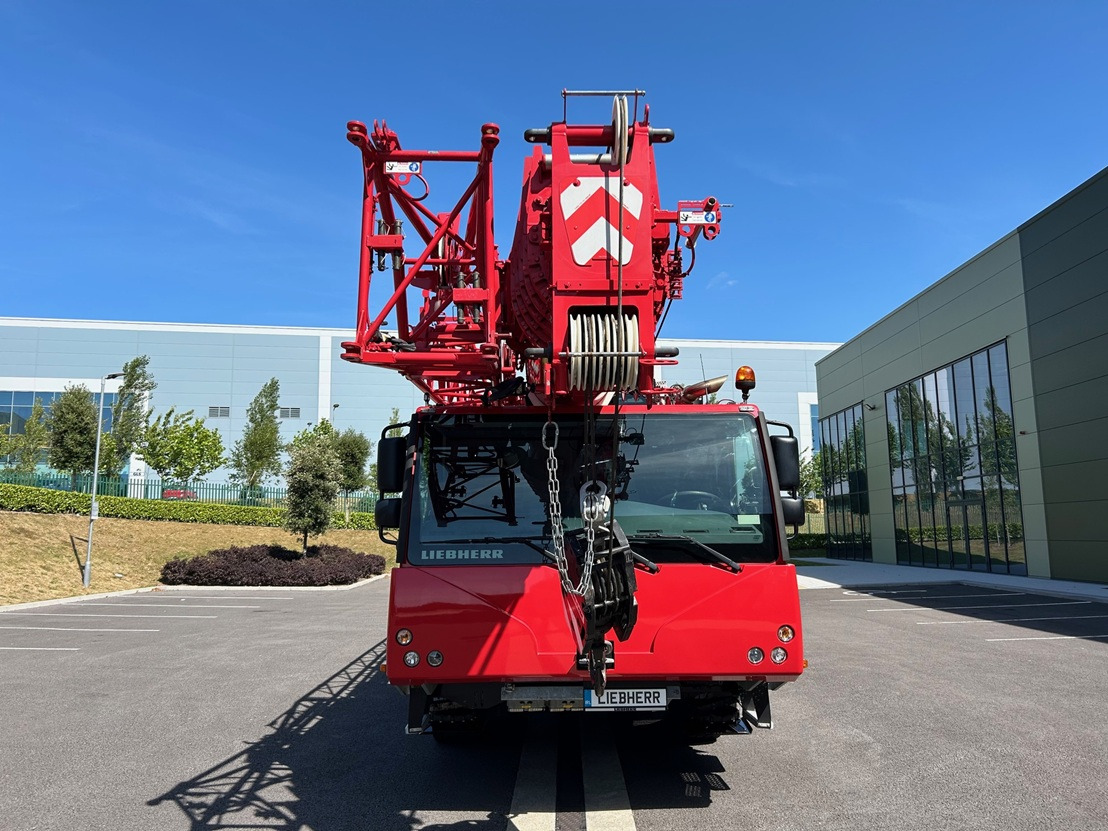 LIEBHERR LTM1060-3.1 with only 5,090 kms from New - All-Terrain Kran: das Bild 3 LIEBHERR LTM1060-3.1 with only 5,090 kms from New - All-Terrain Kran: das Bild 3