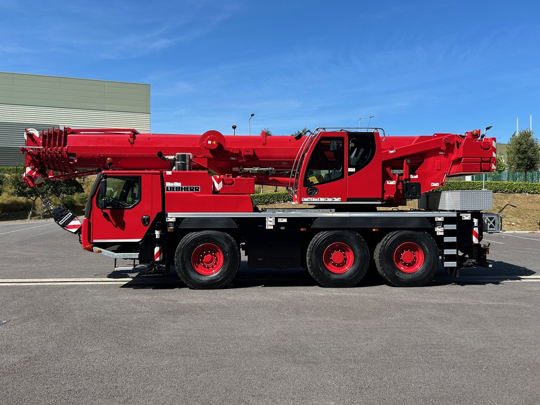 LIEBHERR LTM1060-3.1 with only 5,090 kms from New - All-Terrain Kran: das Bild 1 LIEBHERR LTM1060-3.1 with only 5,090 kms from New - All-Terrain Kran: das Bild 1