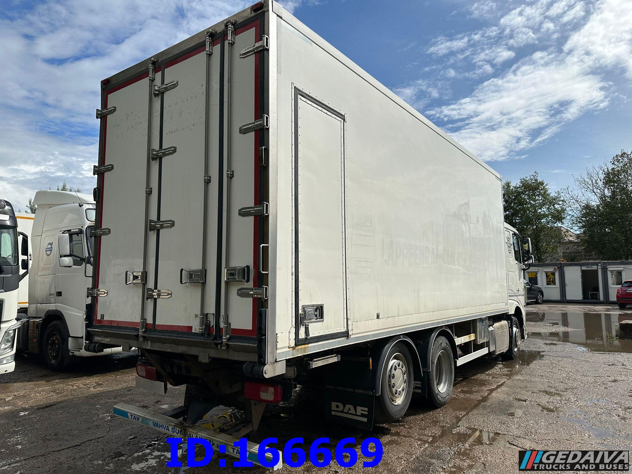 DAF XF 106.460 FAR 6X2 Euro6 - Kühlkoffer LKW: das Bild 5 DAF XF 106.460 FAR 6X2 Euro6 - Kühlkoffer LKW: das Bild 5