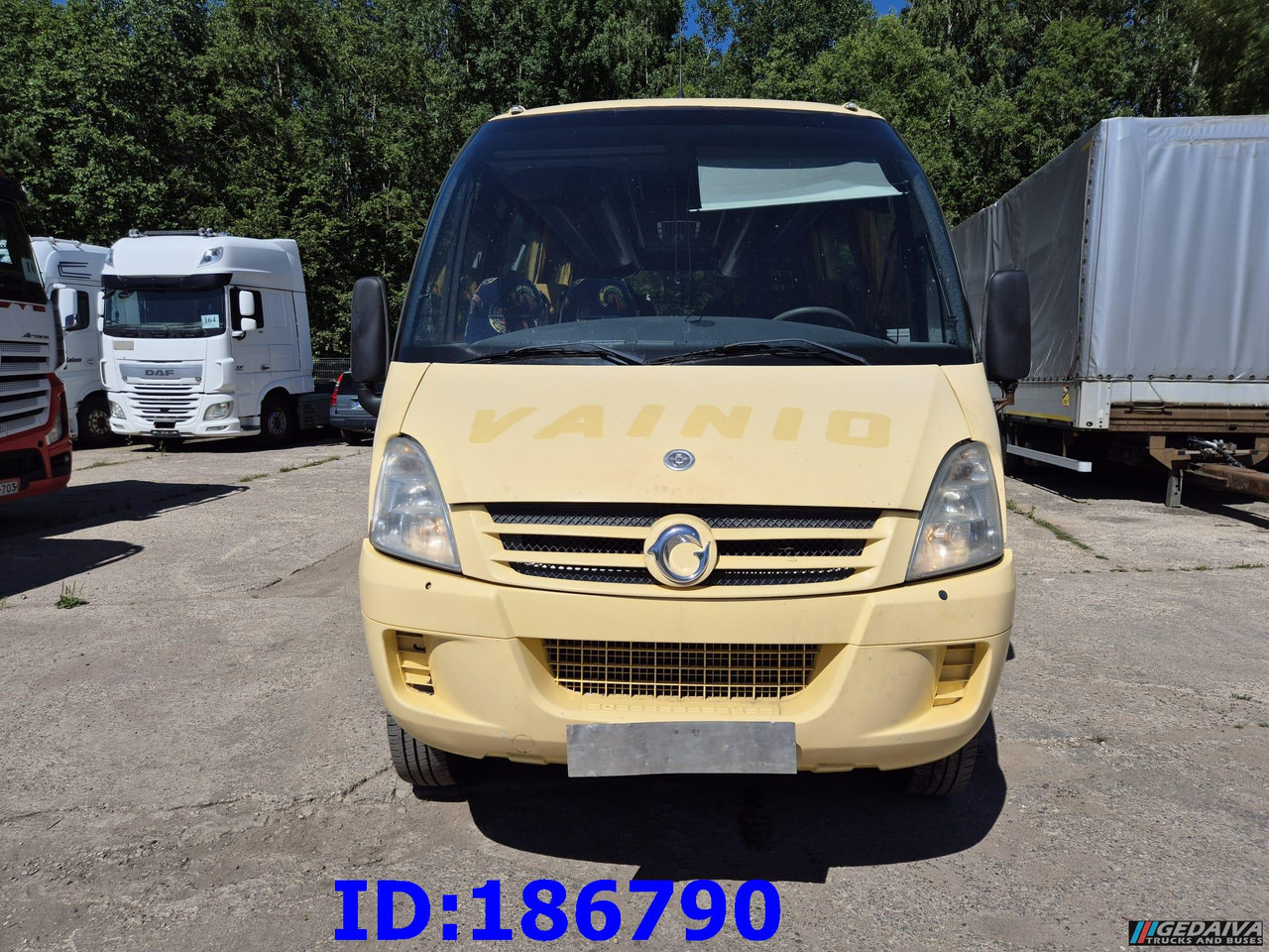 IVECO Wing Daily Tourys 25-seater - Reisebus: das Bild 2 IVECO Wing Daily Tourys 25-seater - Reisebus: das Bild 2