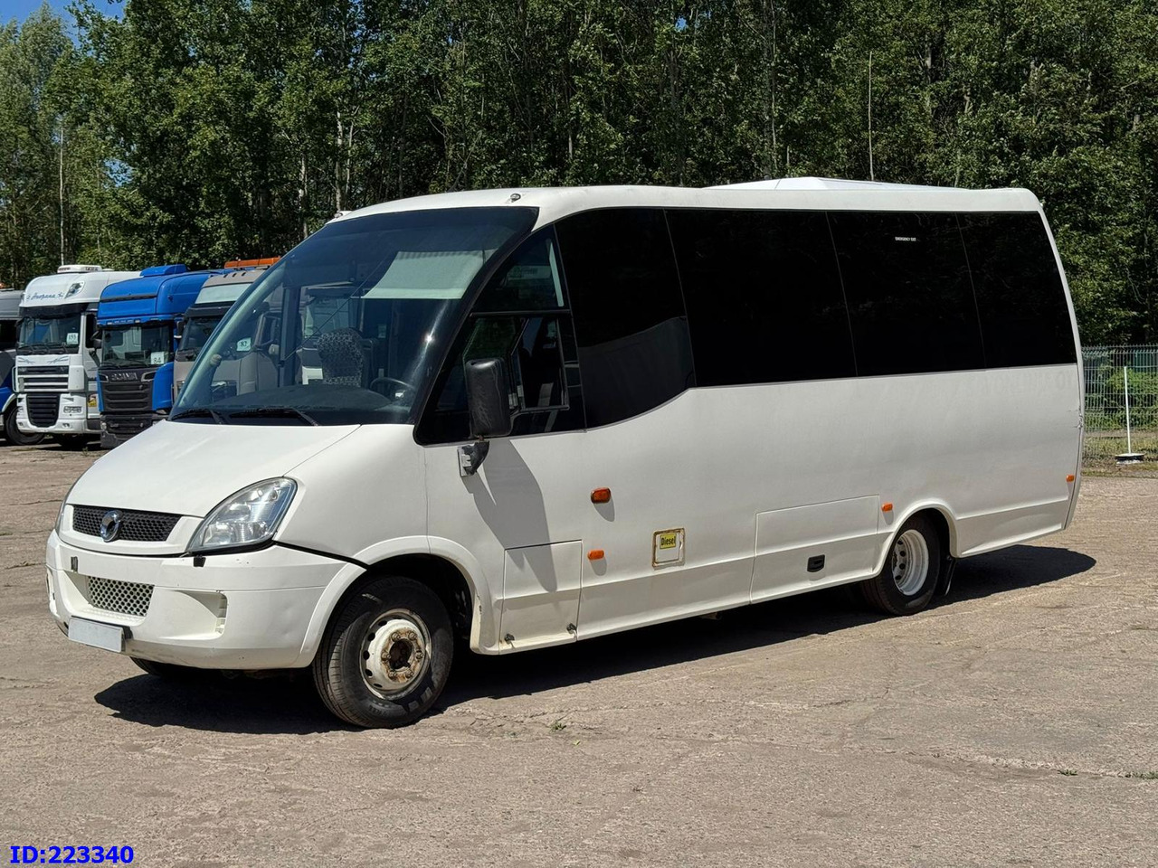 IVECO Wing Euro5 25 places - Reisebus: das Bild 1 IVECO Wing Euro5 25 places - Reisebus: das Bild 1