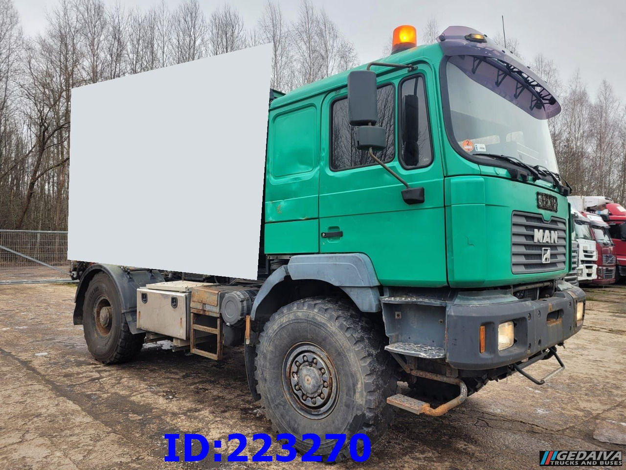 MAN 18.410 4x4 - Fahrgestell LKW: das Bild 2 MAN 18.410 4x4 - Fahrgestell LKW: das Bild 2