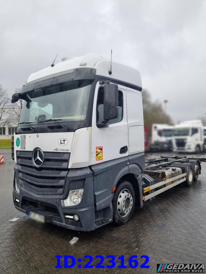 MERCEDES-BENZ Actros 2542 BDF 6x2 Euro6 - Fahrgestell LKW: das Bild 1 MERCEDES-BENZ Actros 2542 BDF 6x2 Euro6 - Fahrgestell LKW: das Bild 1