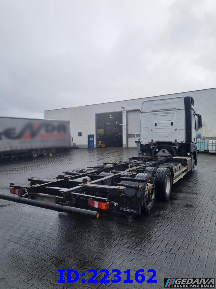 MERCEDES-BENZ Actros 2542 BDF 6x2 Euro6 - Fahrgestell LKW: das Bild 4 MERCEDES-BENZ Actros 2542 BDF 6x2 Euro6 - Fahrgestell LKW: das Bild 4
