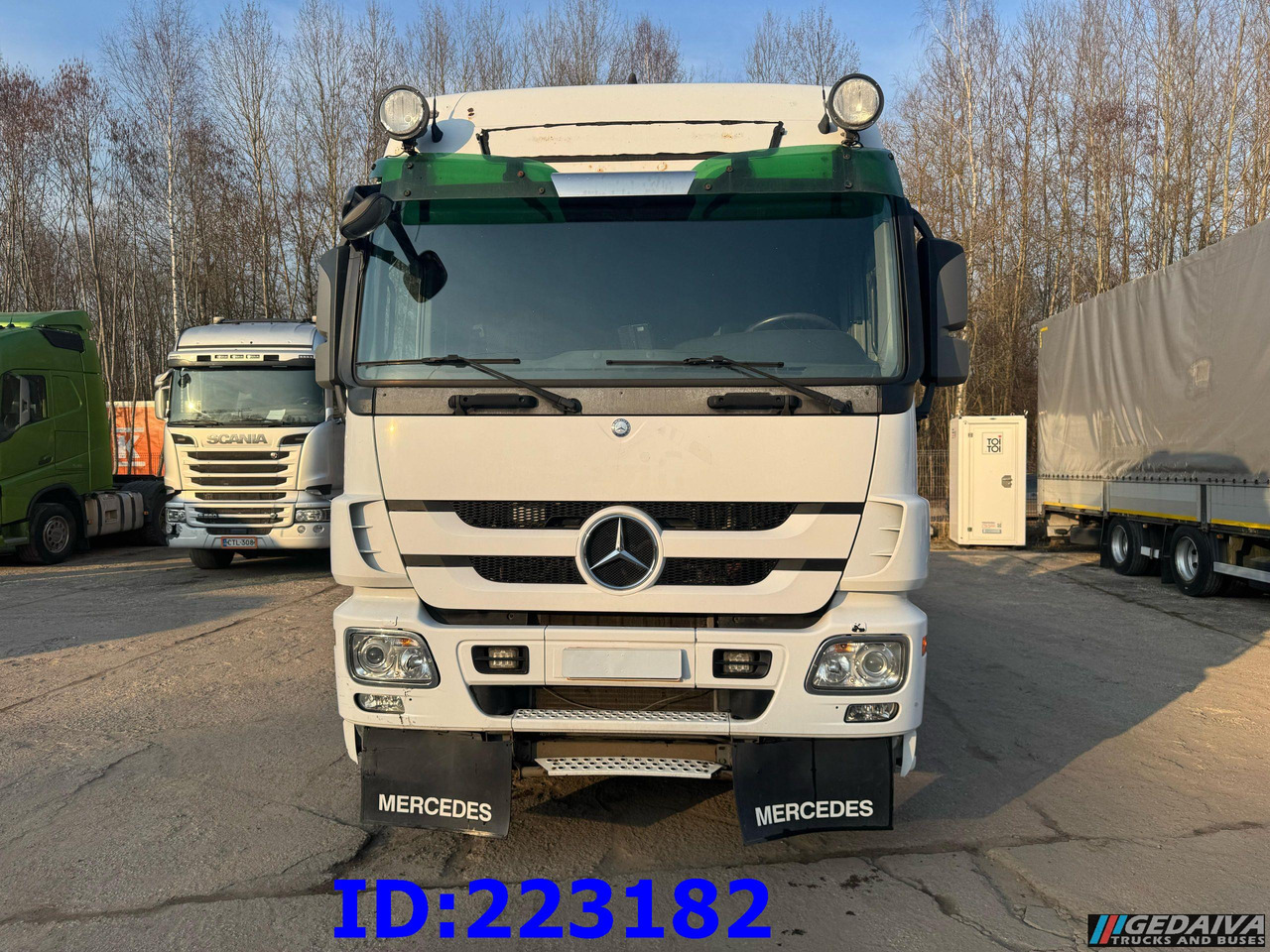 MERCEDES-BENZ Actros 2551 8x2 V8 Retarder - Abrollkipper: das Bild 2 MERCEDES-BENZ Actros 2551 8x2 V8 Retarder - Abrollkipper: das Bild 2