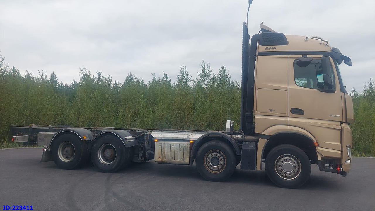 MERCEDES-BENZ Arocs 3763 8x4 Euro6 - Fahrgestell LKW: das Bild 5 MERCEDES-BENZ Arocs 3763 8x4 Euro6 - Fahrgestell LKW: das Bild 5
