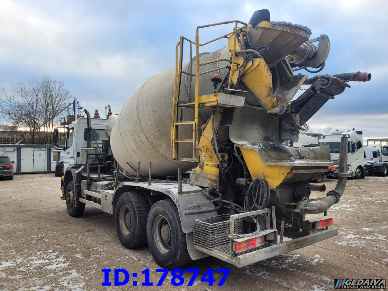 MERCEDES-BENZ Axor 2633 6x4 Schwing 750 - Betonpumpe: das Bild 5 MERCEDES-BENZ Axor 2633 6x4 Schwing 750 - Betonpumpe: das Bild 5