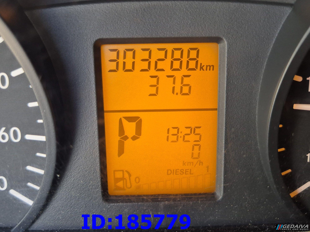 Reisebus MERCEDES-BENZ Sprinter 316 - VIP - Avestark: das Bild 12