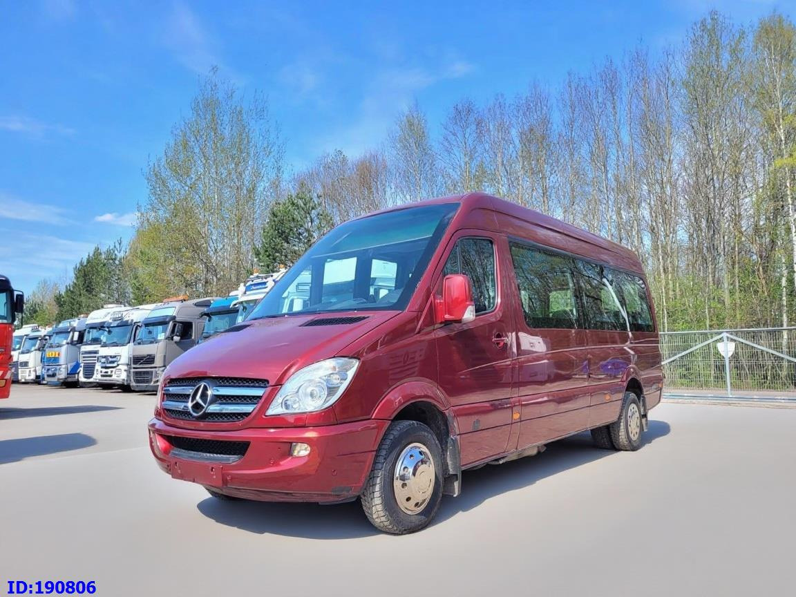 MERCEDES-BENZ Sprinter 518 - 22 Place - Linienbus: das Bild 1 MERCEDES-BENZ Sprinter 518 - 22 Place - Linienbus: das Bild 1