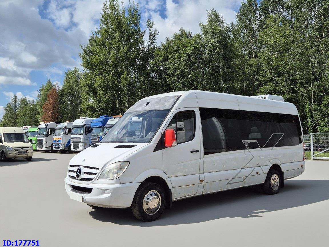 MERCEDES-BENZ Sprinter 518 - VIP - 17-seater - Kleinbus, Personentransporter: das Bild 1 MERCEDES-BENZ Sprinter 518 - VIP - 17-seater - Kleinbus, Personentransporter: das Bild 1