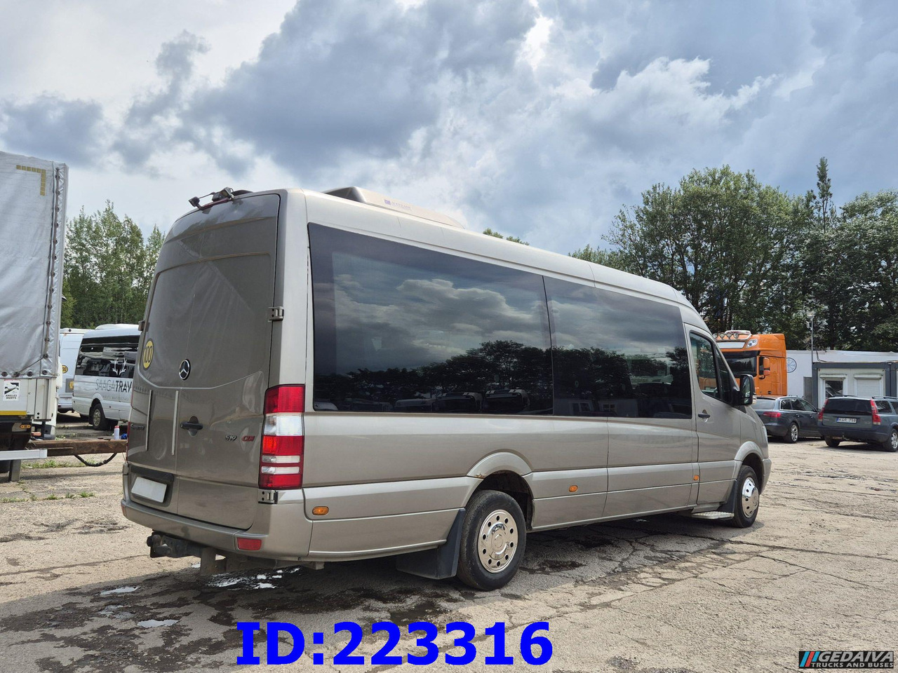 MERCEDES-BENZ Sprinter 519 VIP - 18 Seater - Euro 5 - Reisebus: das Bild 5 MERCEDES-BENZ Sprinter 519 VIP - 18 Seater - Euro 5 - Reisebus: das Bild 5