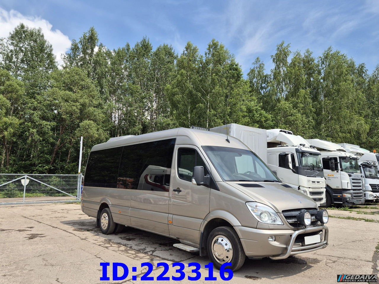 MERCEDES-BENZ Sprinter 519 VIP - 18 Seater - Euro 5 - Reisebus: das Bild 4 MERCEDES-BENZ Sprinter 519 VIP - 18 Seater - Euro 5 - Reisebus: das Bild 4