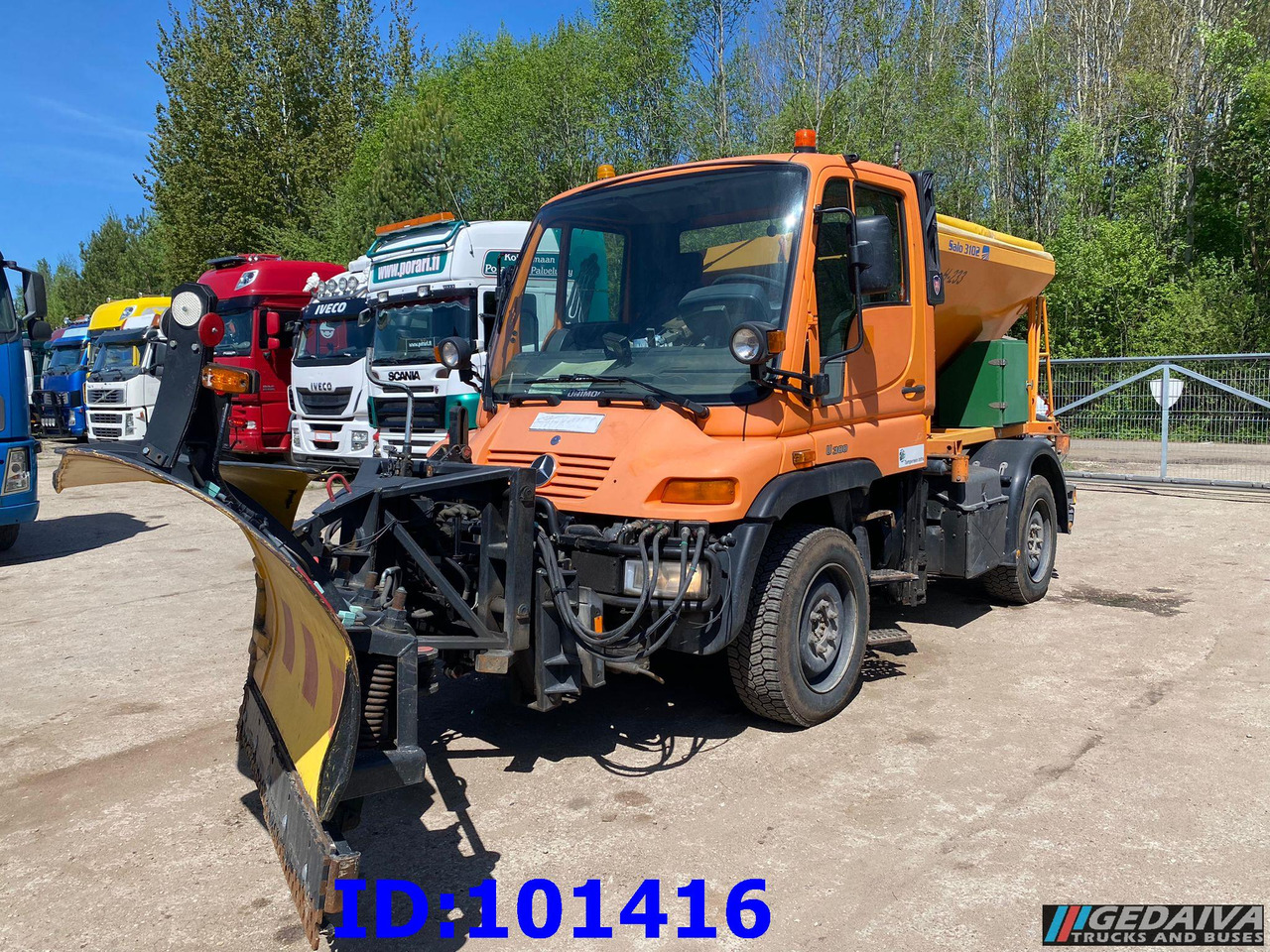 MERCEDES-BENZ Unimog U300 4X4 - Schneeräumfahrzeug: das Bild 1 MERCEDES-BENZ Unimog U300 4X4 - Schneeräumfahrzeug: das Bild 1