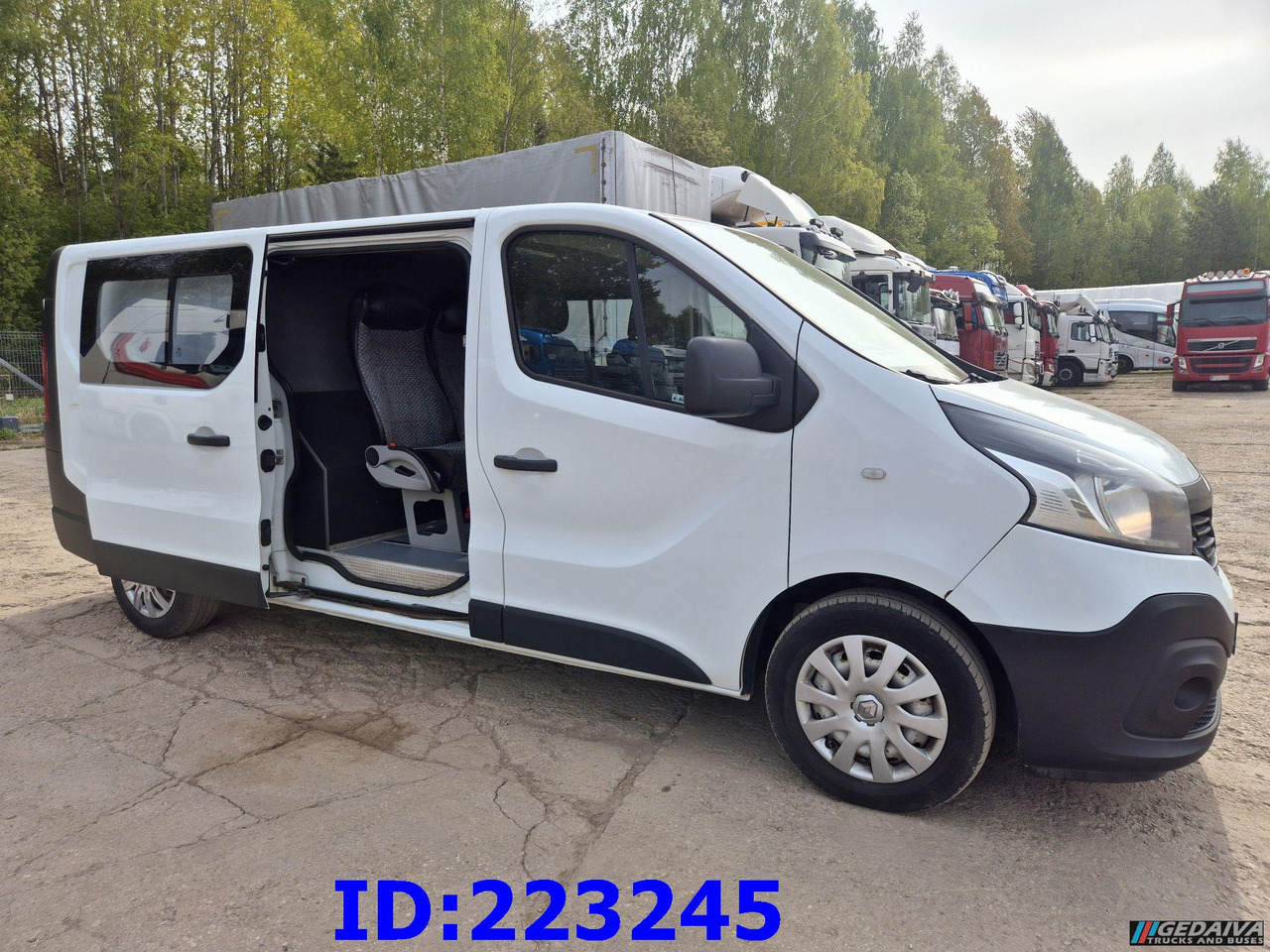 RENAULT Trafic Euro6 - Transporter mit Doppelkabine: das Bild 5 RENAULT Trafic Euro6 - Transporter mit Doppelkabine: das Bild 5