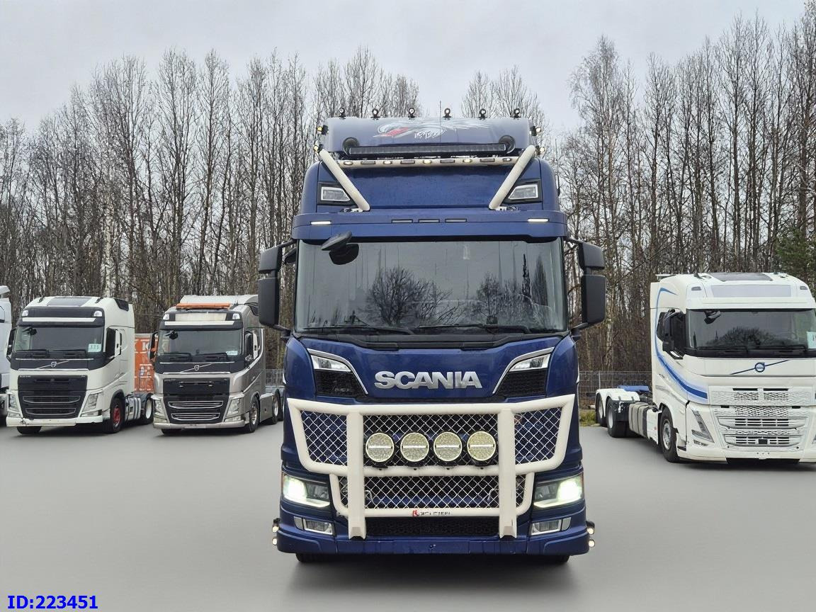 SCANIA R650 Full air 8x4 Steering axle (3 pedal) - Fahrgestell LKW: das Bild 2 SCANIA R650 Full air 8x4 Steering axle (3 pedal) - Fahrgestell LKW: das Bild 2