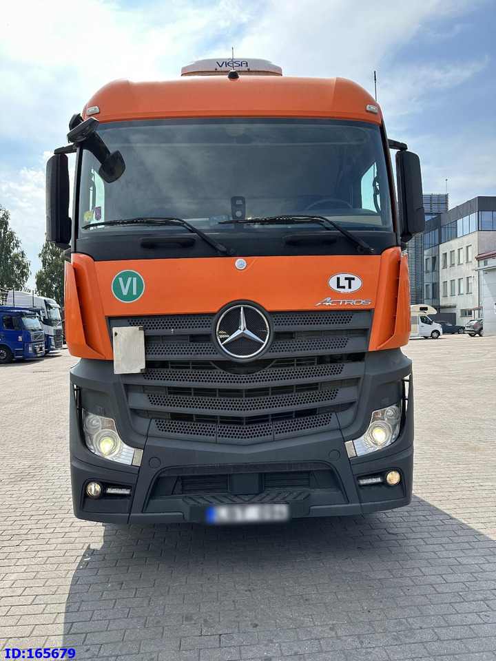 MERCEDES-BENZ Actros 1843 - Mega - Euro6 - Sattelzugmaschine: das Bild 2 MERCEDES-BENZ Actros 1843 - Mega - Euro6 - Sattelzugmaschine: das Bild 2