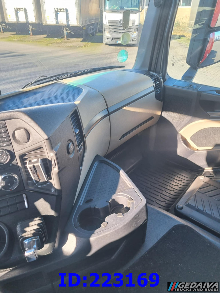 Sattelzugmaschine MERCEDES-BENZ Actros 1845 Euro6: das Bild 18