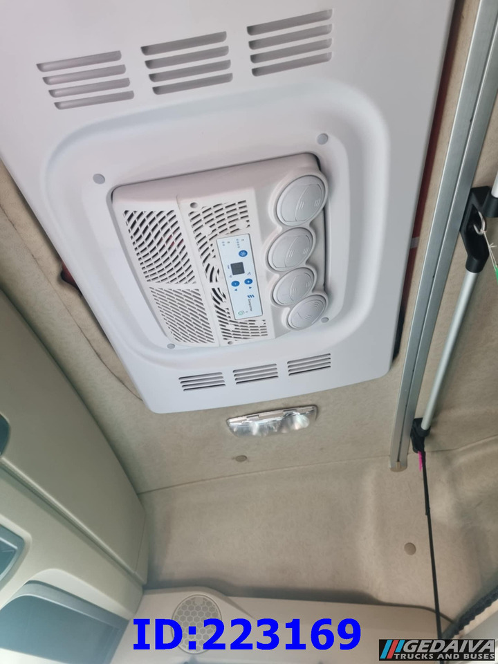 Sattelzugmaschine MERCEDES-BENZ Actros 1845 Euro6: das Bild 13