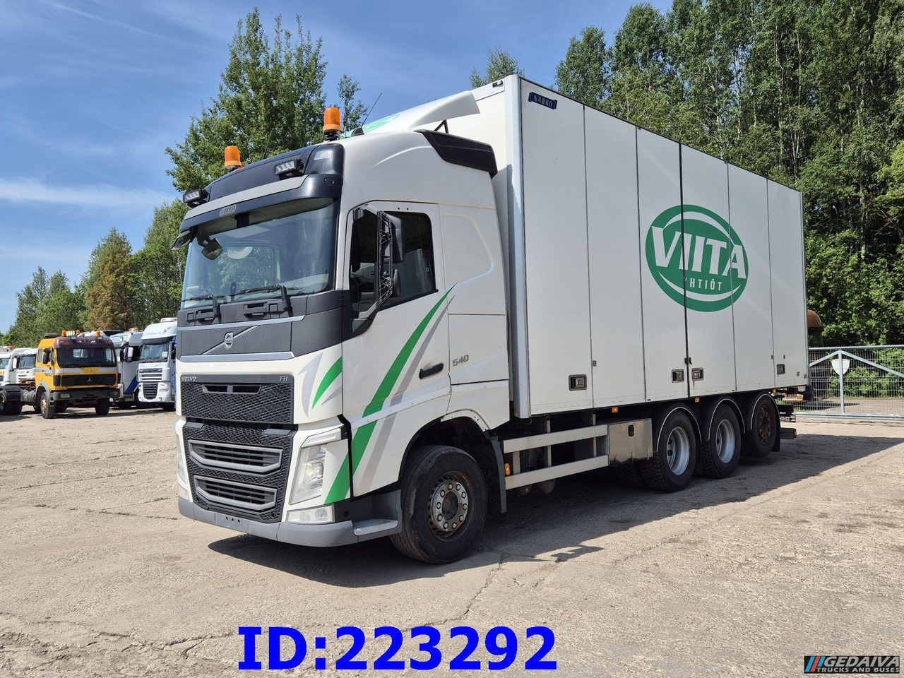 VOLVO FH13 540HP 8x4 Steering axle - Isotherm LKW: das Bild 1 VOLVO FH13 540HP 8x4 Steering axle - Isotherm LKW: das Bild 1