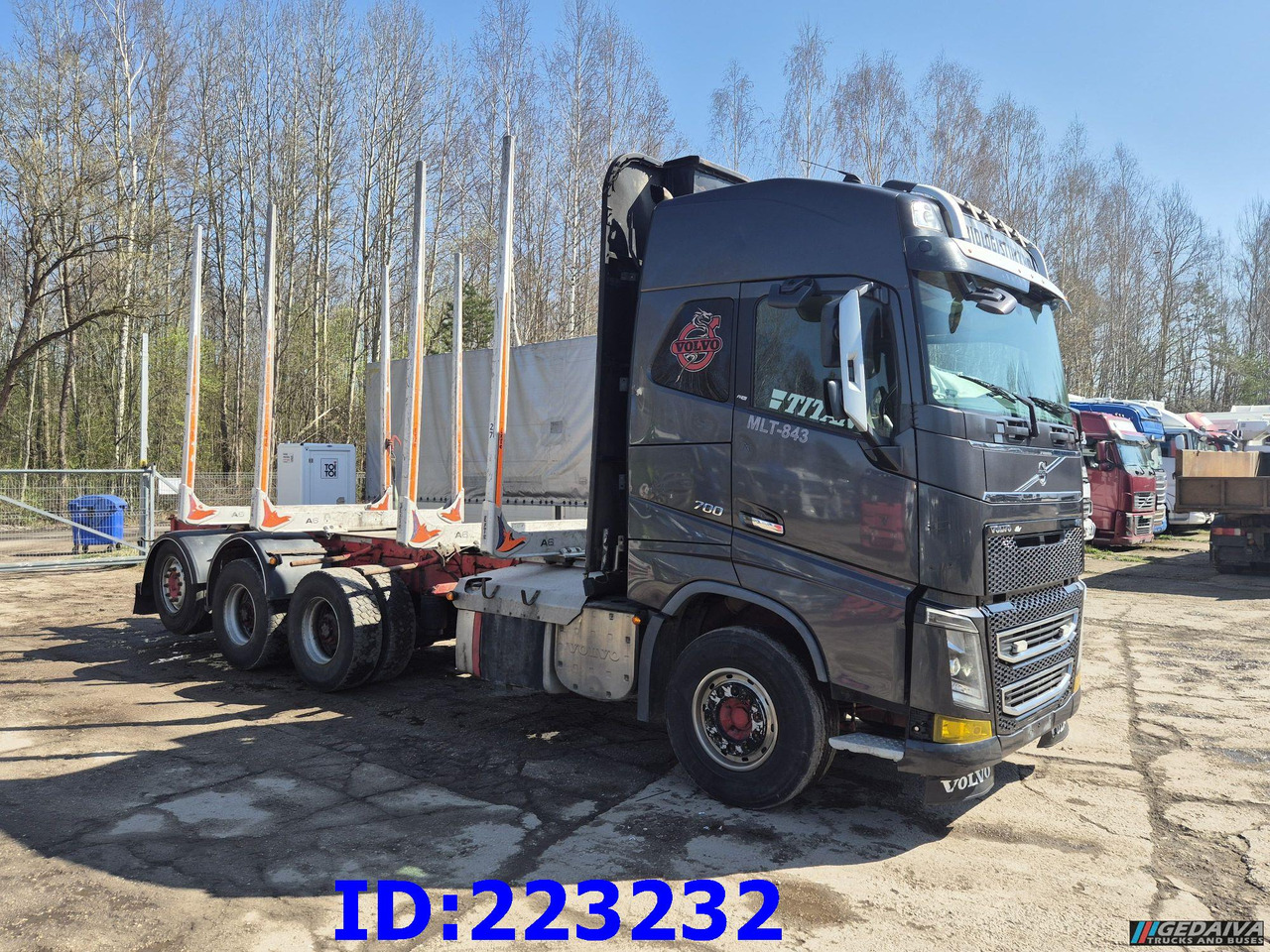 VOLVO FH16 700HP 8X4 Big Axles - Holztransporter: das Bild 4 VOLVO FH16 700HP 8X4 Big Axles - Holztransporter: das Bild 4