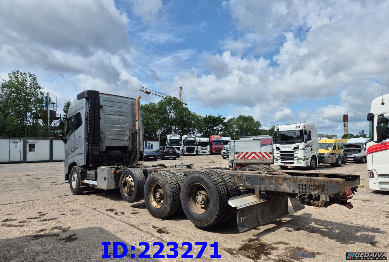 Holztransporter VOLVO FH16 750HP 8x4 (Steering axle / 2 axles lifting): das Bild 8