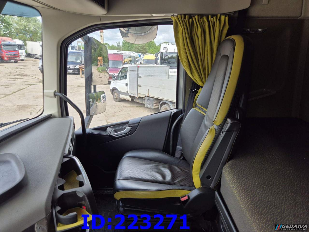 Holztransporter VOLVO FH16 750HP 8x4 (Steering axle / 2 axles lifting): das Bild 23