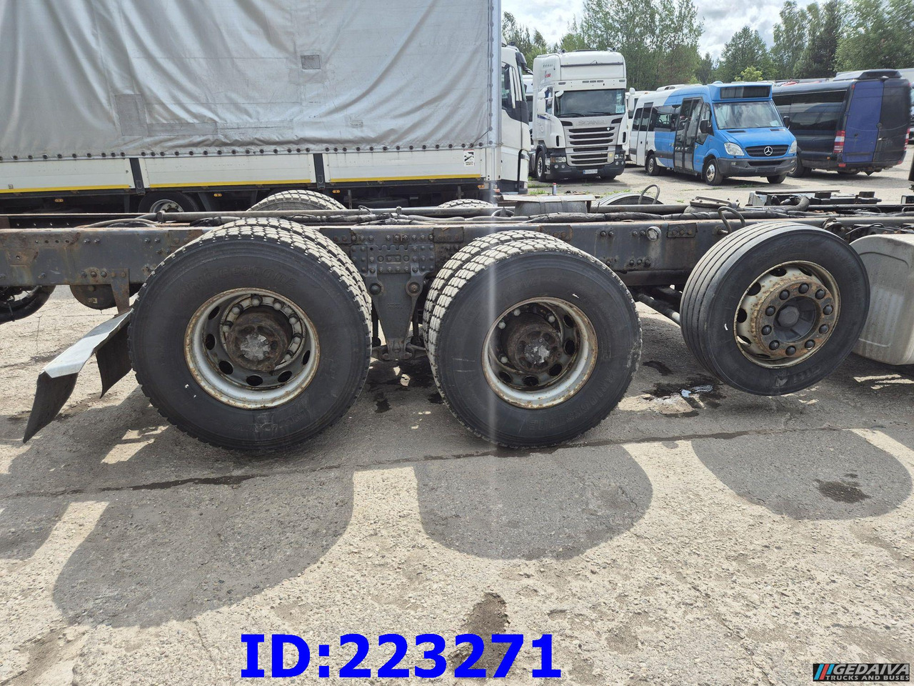 Holztransporter VOLVO FH16 750HP 8x4 (Steering axle / 2 axles lifting): das Bild 6