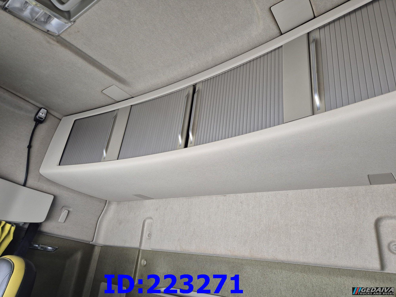 Holztransporter VOLVO FH16 750HP 8x4 (Steering axle / 2 axles lifting): das Bild 20