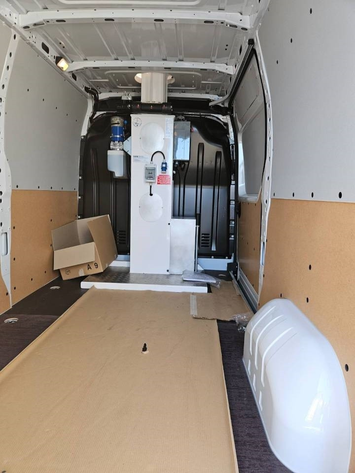 CTE VAN FT 121 - LKW mit Arbeitsbühne: das Bild 4 CTE VAN FT 121 - LKW mit Arbeitsbühne: das Bild 4