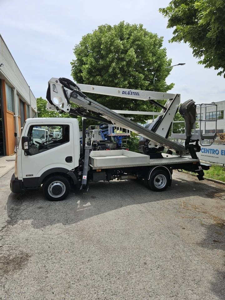 Oil & Steel Snake 21.12 - LKW mit Arbeitsbühne: das Bild 2 Oil & Steel Snake 21.12 - LKW mit Arbeitsbühne: das Bild 2