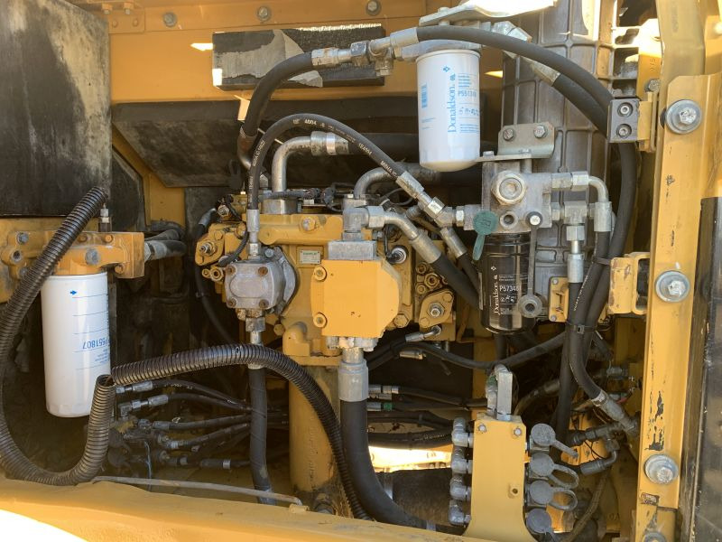 Kettenbagger Caterpillar 324 DL (110354): das Bild 11